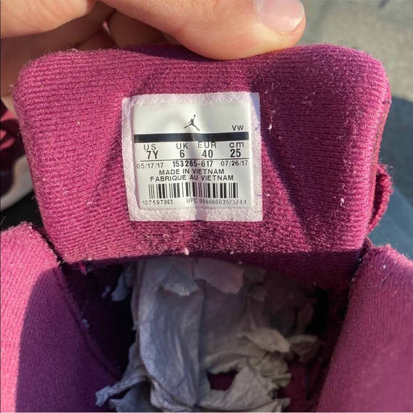 Jordan Retro 12 Bordeaux - Picture 5 of 6